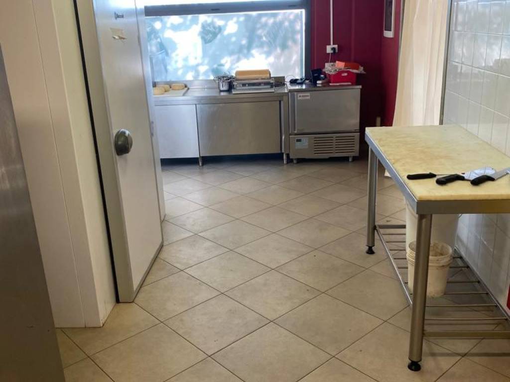 Palazzo / stabile a Fermo in Via Giovanni Falcone - Foto 5