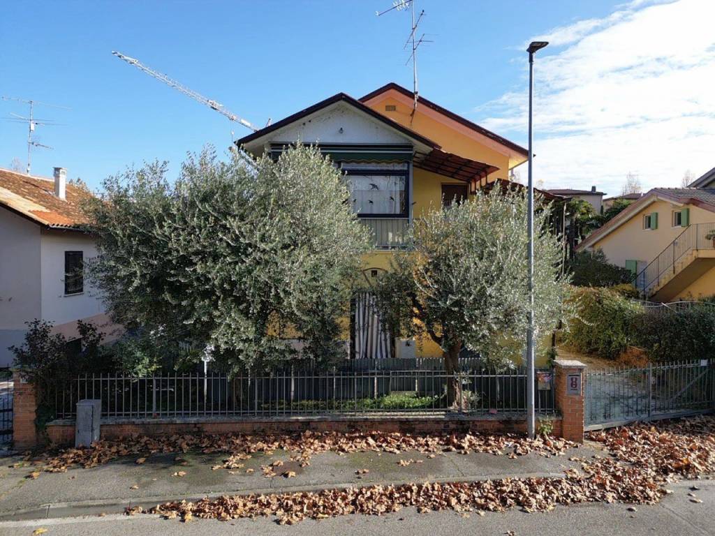 Villa a Sirmione in Via Cantarane - Foto 2