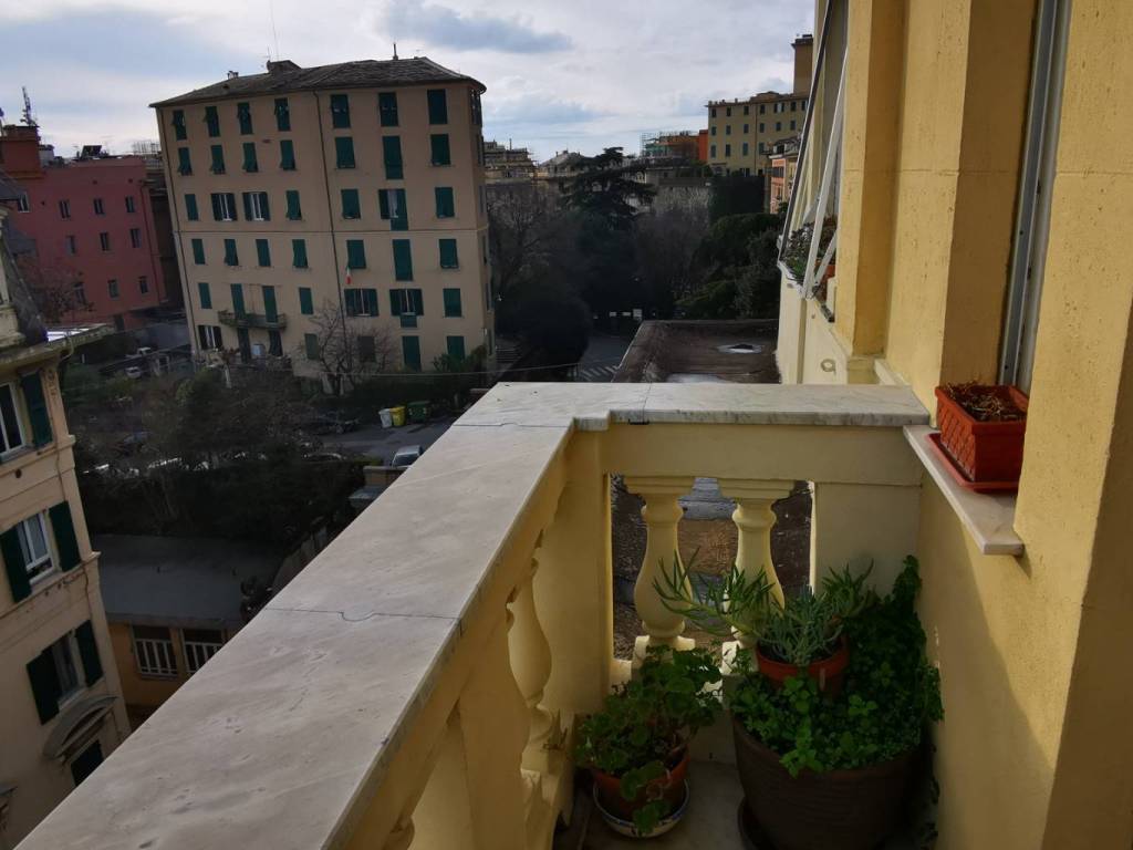 Appartamento a Genova in Largo Gaetano Giardino - Foto 3