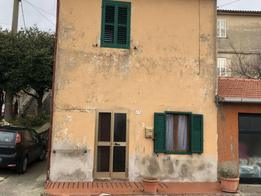 Casa indipendente a Castell'azzara in Via Aldobrandeschi - Foto 2