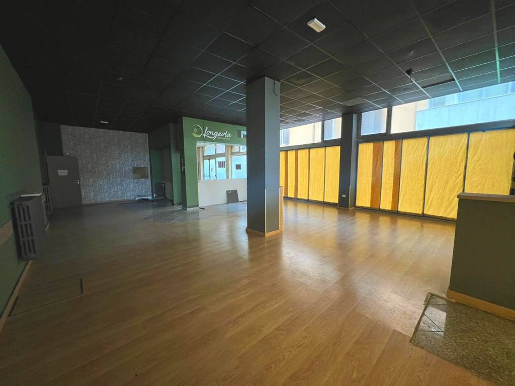 Immobile a Pesaro in Piazzale 1 Maggio - Foto 2