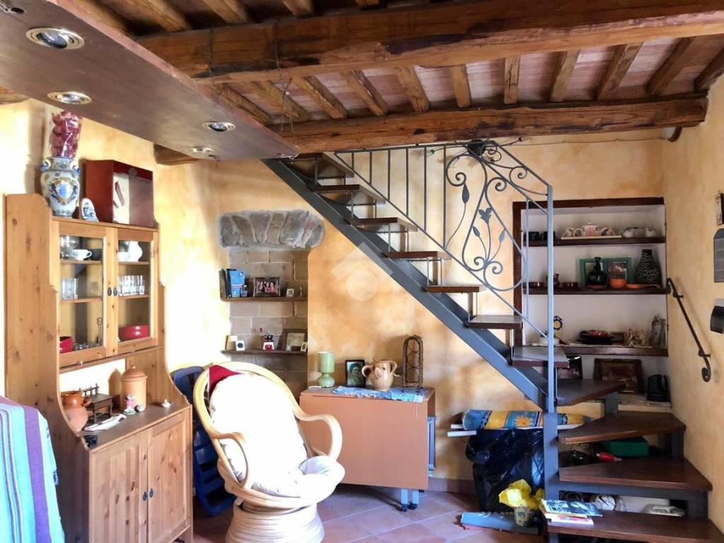 Casa indipendente a Montefiascone in Via Paternocchio, 1 - Foto 5
