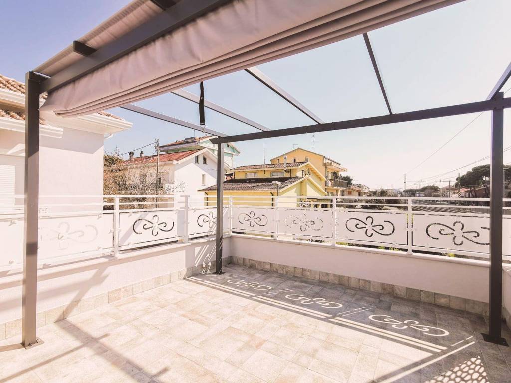 Appartamento a Riccione in Viale Lorenzo Perosi, 20 - Foto 3
