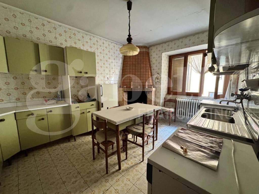 Casa indipendente a Bellante in Piazza Mazzini, 11 - Foto 3