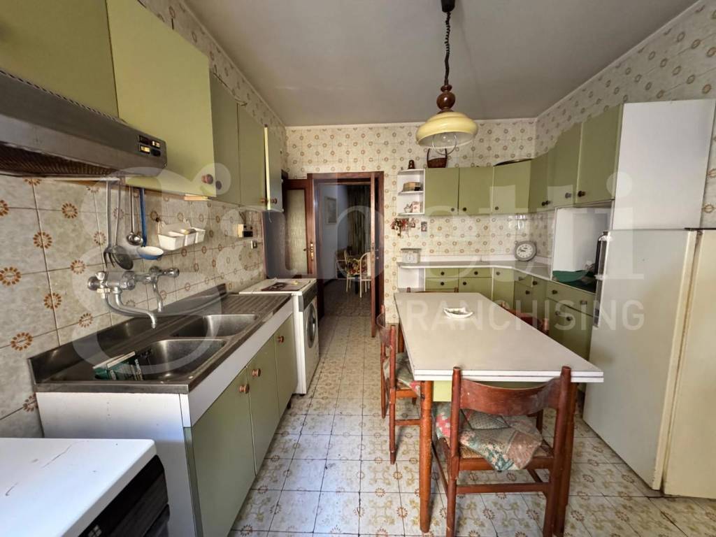 Casa indipendente a Bellante in Piazza Mazzini, 11 - Foto 4