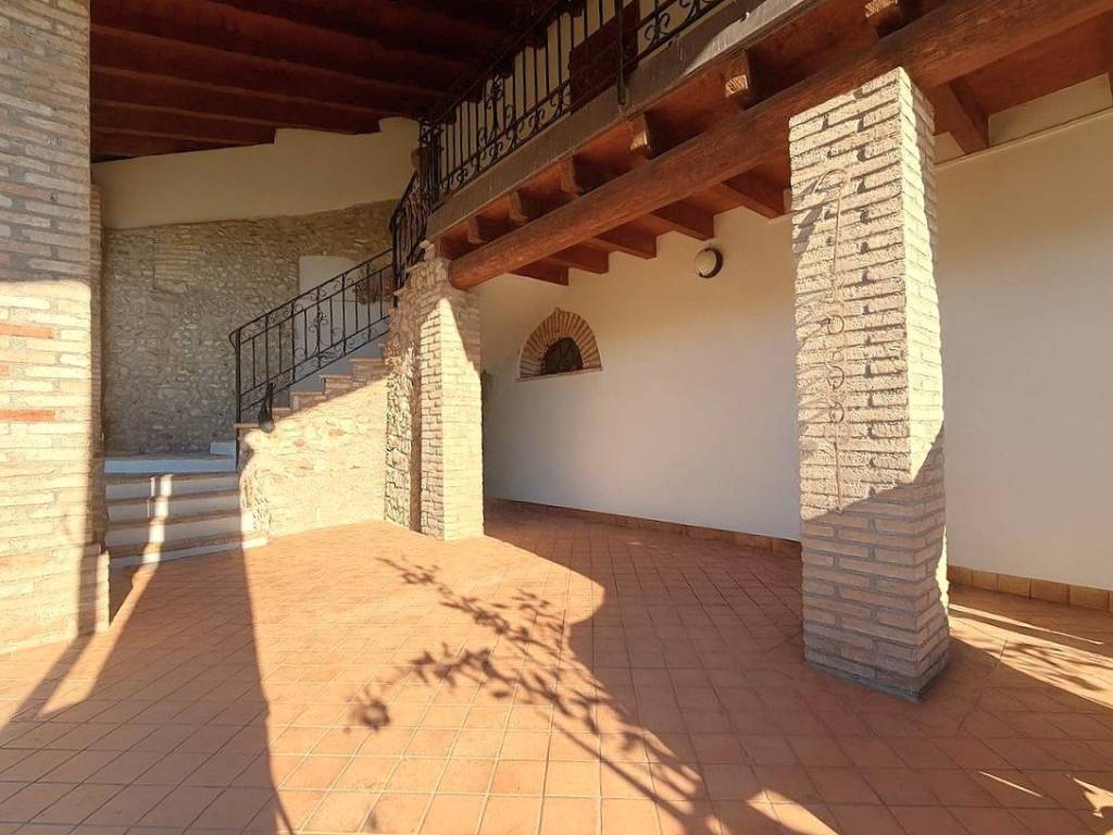Rustico / casale a Castiglione delle stiviere in Via Fichetto - Foto 5