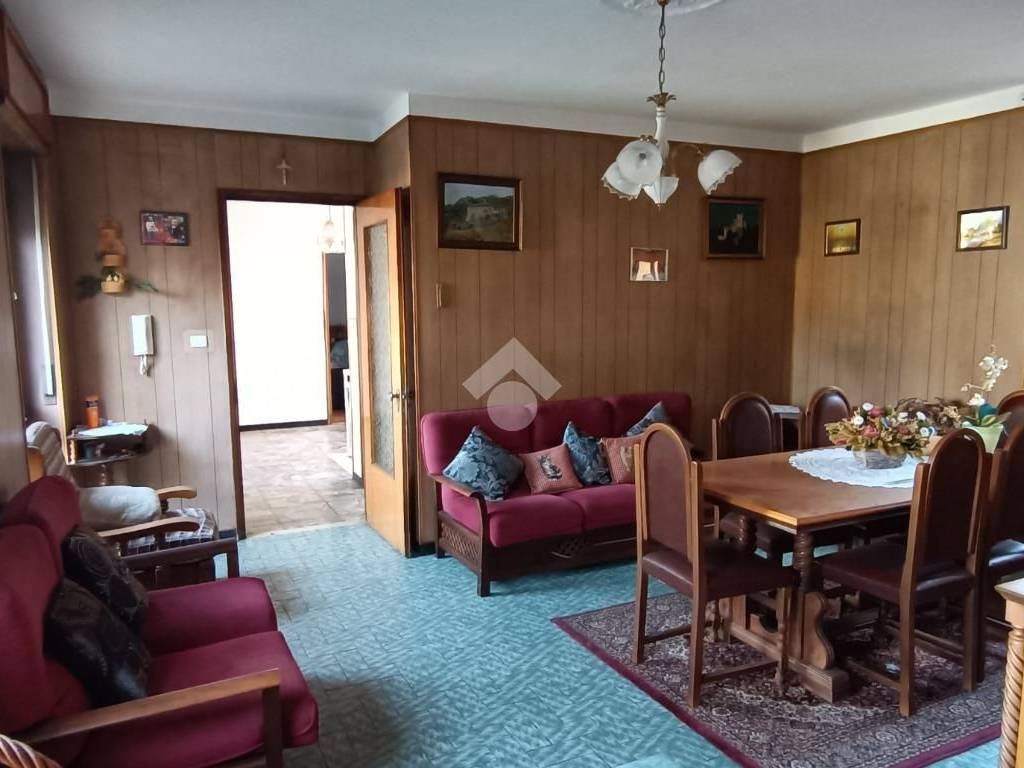 Casa indipendente a Nus in Vicolo Llaou de l'Hopeutaill - Foto 3