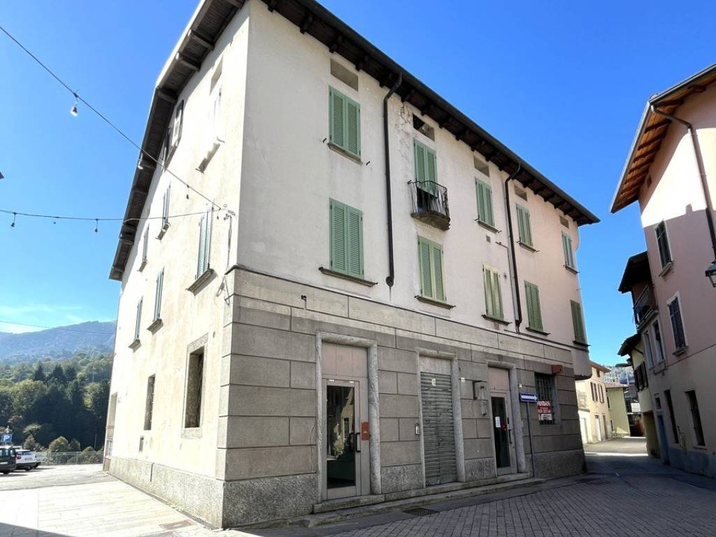 Appartamento a Centro valle intelvi in Piazza La Torre, 16 - Foto 2