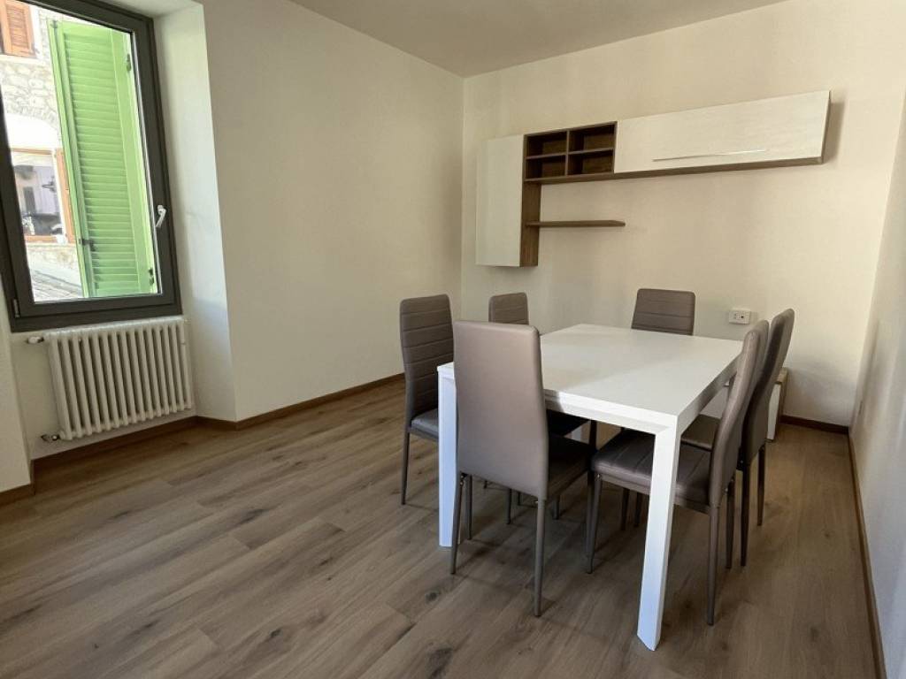 Appartamento a Centro valle intelvi in Piazza La Torre, 16 - Foto 2