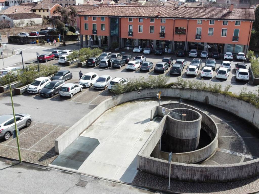 Box / garage a Castelfranco veneto in Via Romanina - Foto 2