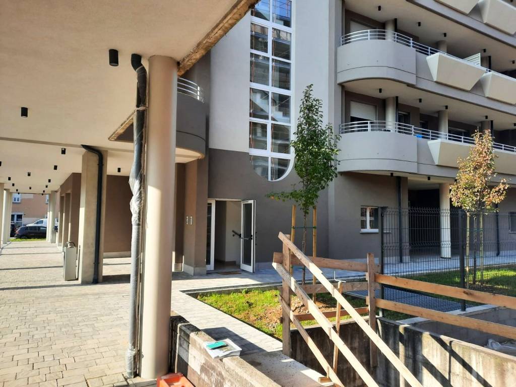 Appartamento a Gorla minore in Via Giordano Giacchetti - Foto 4