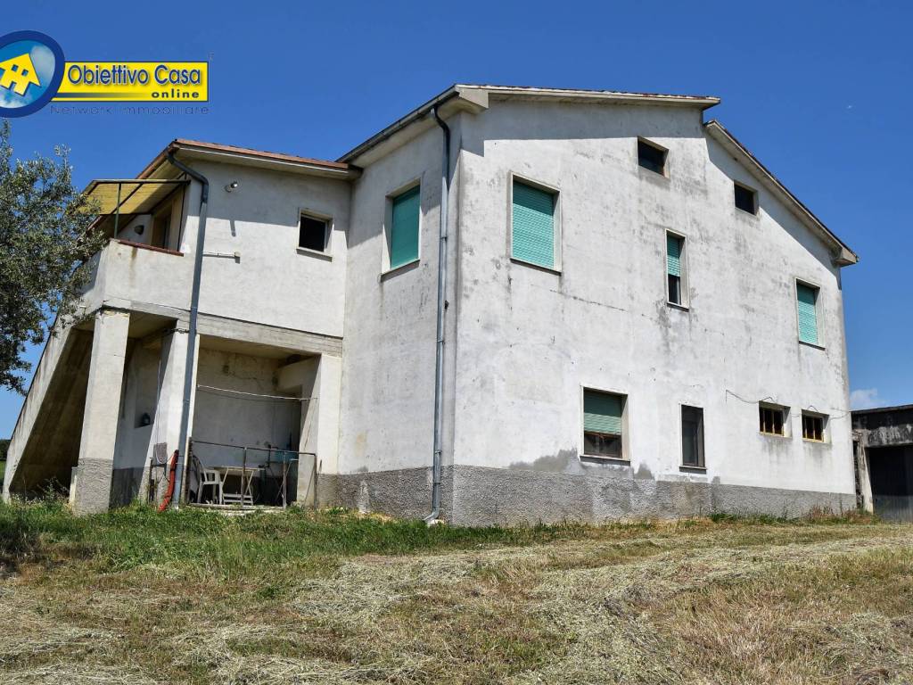 Casa indipendente a Bellante in Fraz. San Mauro - Foto 2