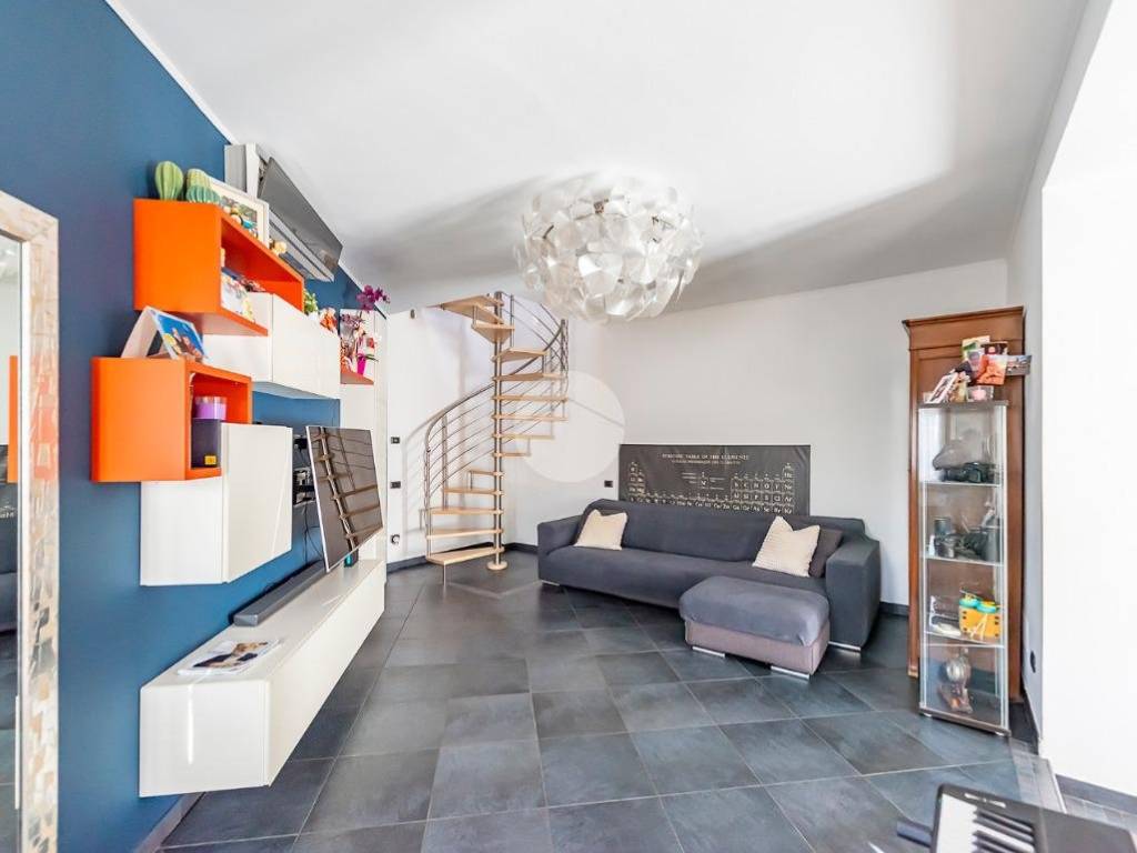 Casa indipendente a Rovello porro in Via V. Veneto, 49 - Foto 4