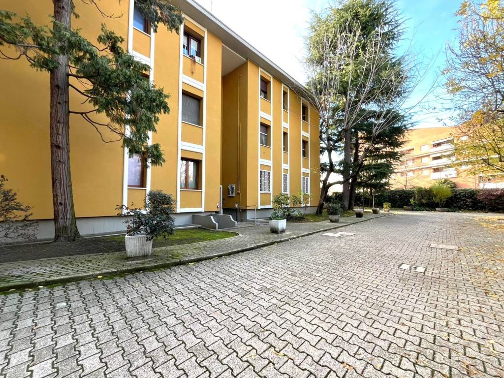 Appartamento a Casalecchio di reno in Via Giuseppe Garibaldi, 87 - Foto 2