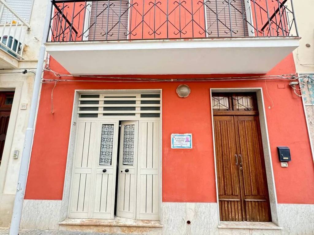 Casa indipendente a Avola in Via Enrico Fermi, 10 - Foto 2