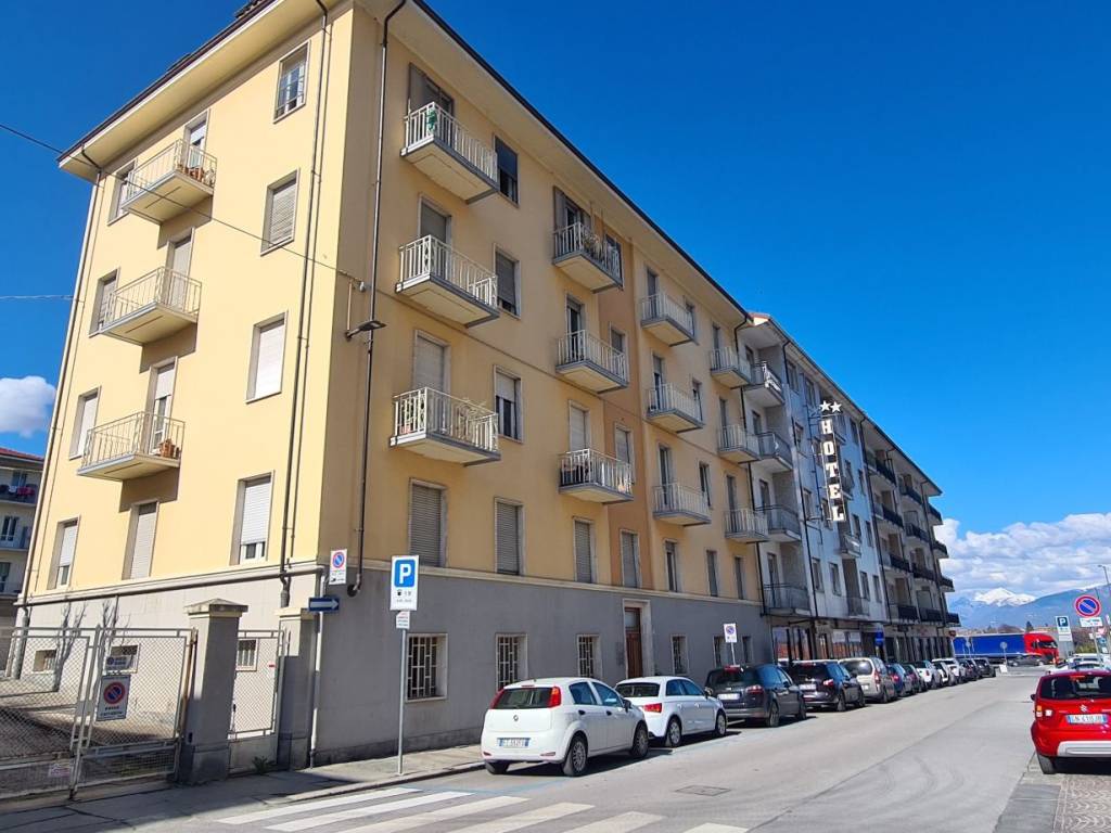 Appartamento a Cuneo in Via Michele Coppino, 31 - Foto 2