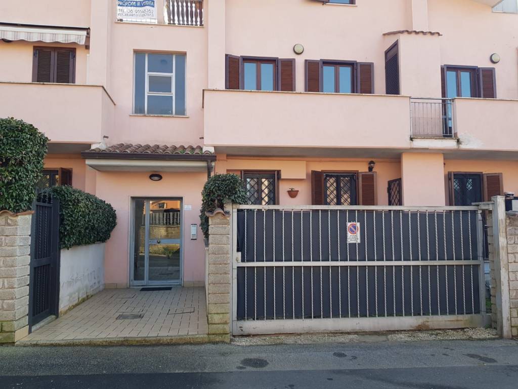 Appartamento a Marino in Viale 1 Maggio - Foto 2
