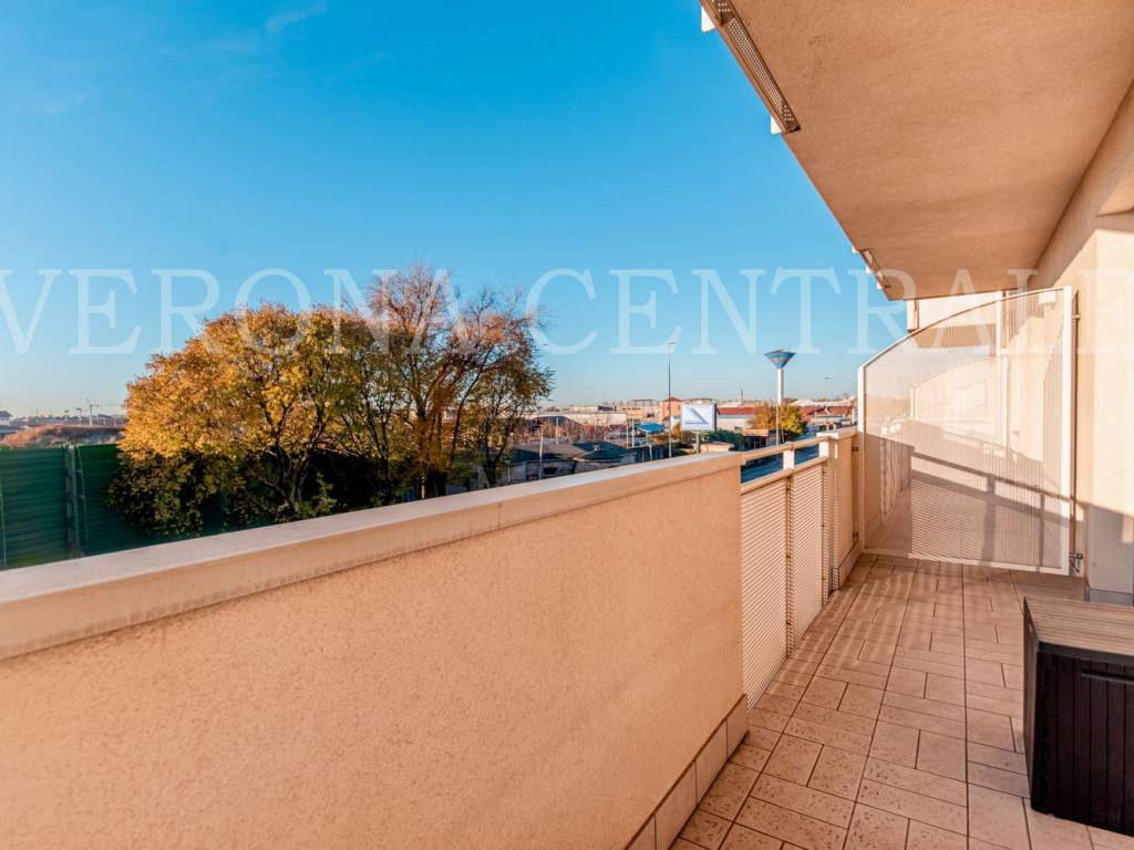 Appartamento a Verona in Via Pietro Paolo Martinati - Foto 2