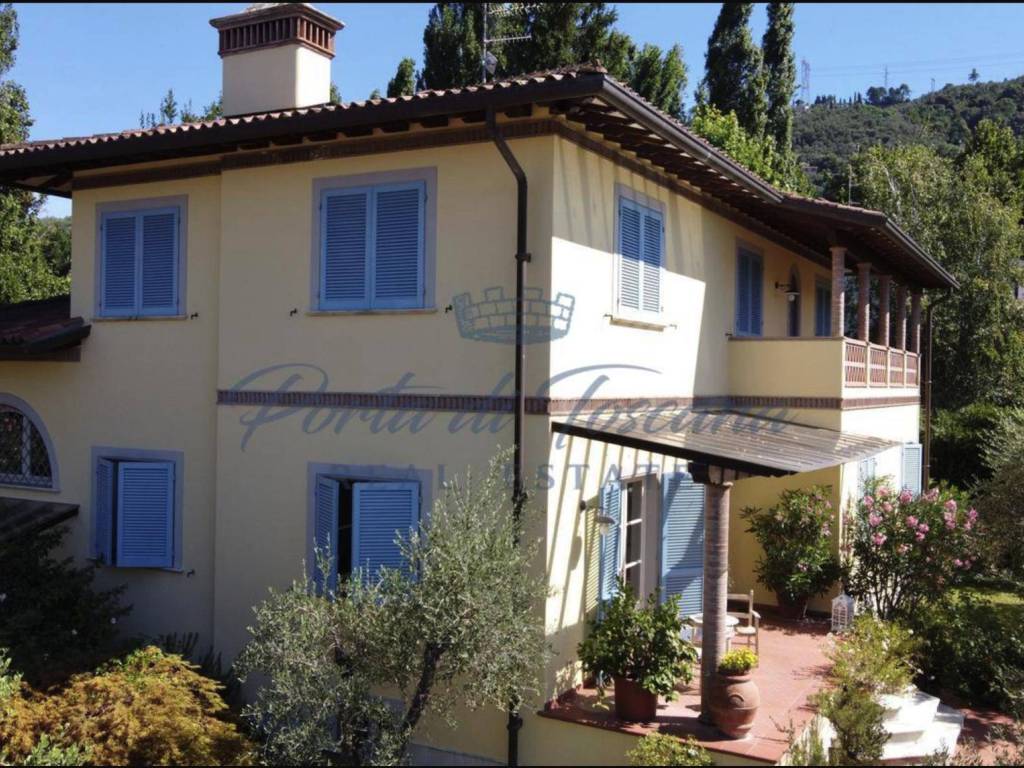Villa a Pietrasanta in Via dei Salesiani - Foto 2