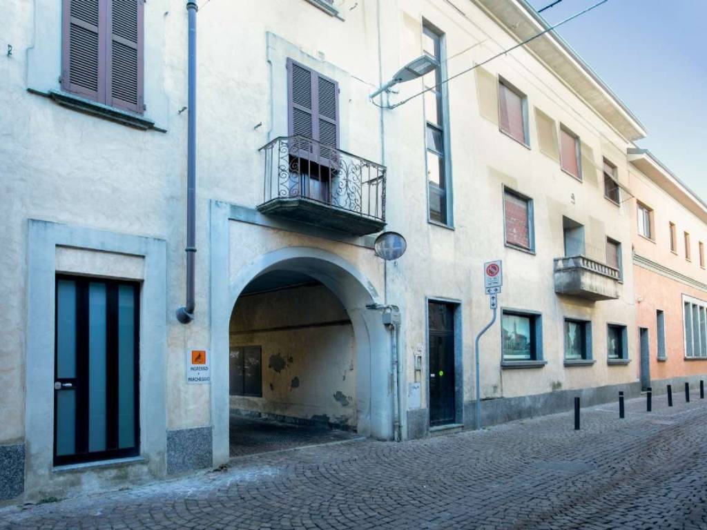 Immobile a Borgomanero in via S. Giovanni 10 - Foto 2