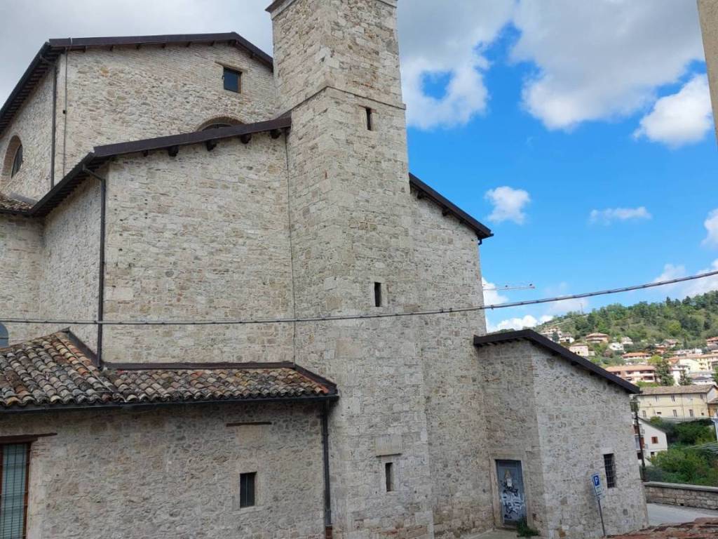 Appartamento a Ascoli piceno in rua della peschiera - Foto 2