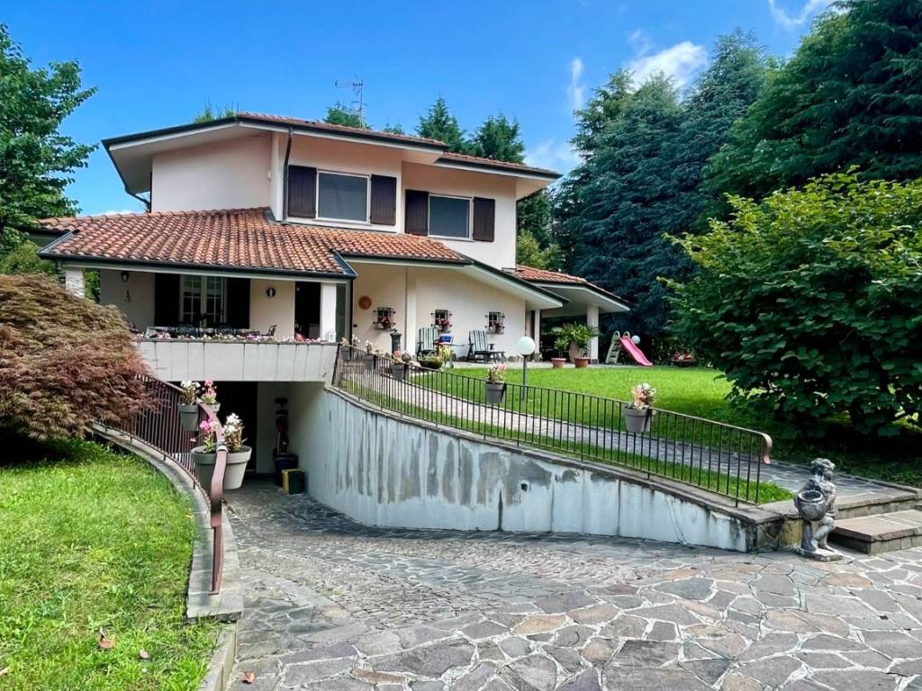 Villa a Oggiono in Frazione Castello - Foto 2