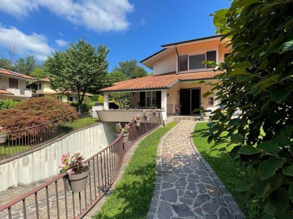 Villa a Oggiono in Frazione Castello - Foto 3