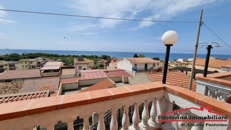Casa indipendente a Palizzi in Via Alessandro Manzoni - Foto 2