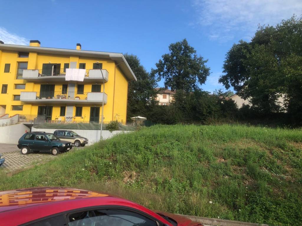 Terreno a Comunanza in Via dell'Amicizia - Foto 2