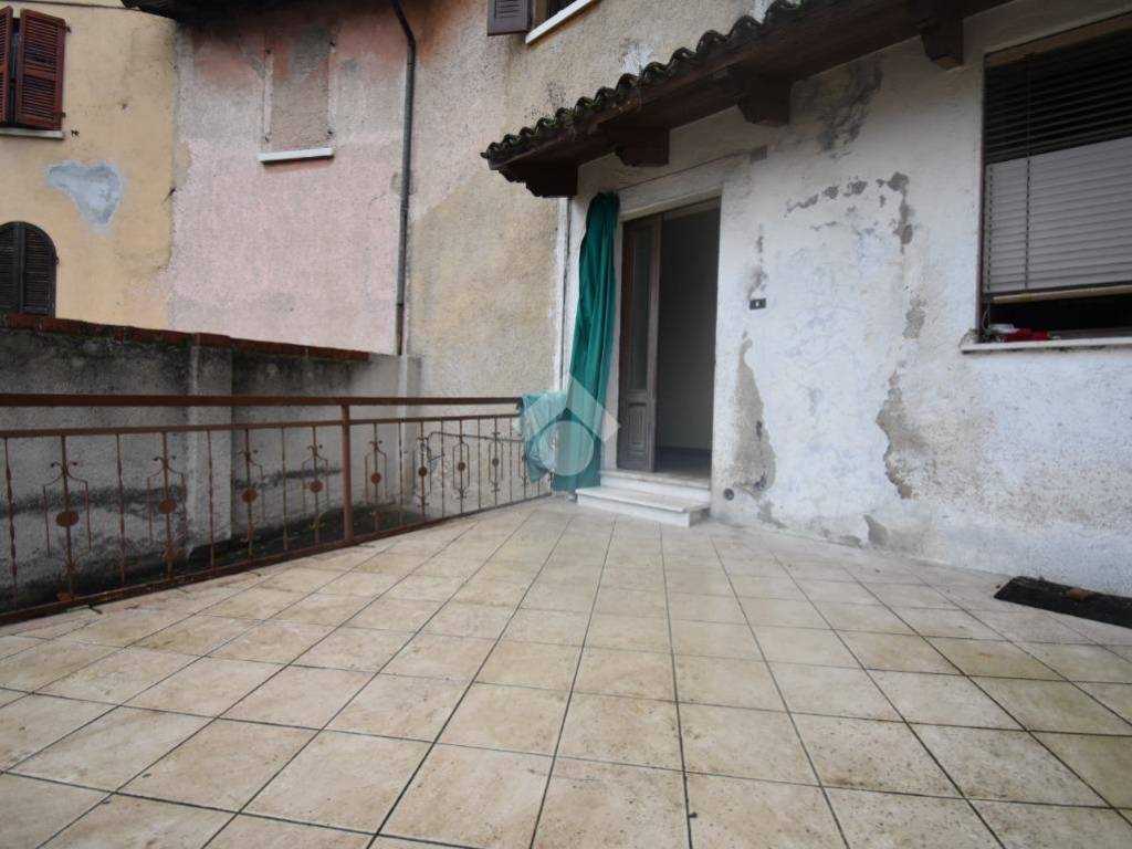 Casa indipendente a Castiglione delle stiviere in Via Bernardo Ordanino, 46 - Foto 2