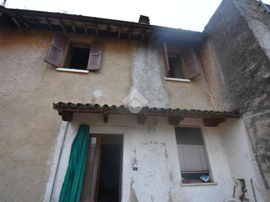 Casa indipendente a Castiglione delle stiviere in Via Bernardo Ordanino, 46 - Foto 4