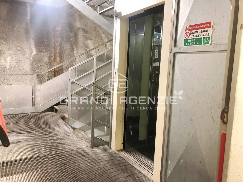 Box / garage a Parma in Via Emilio Casa - Foto 4