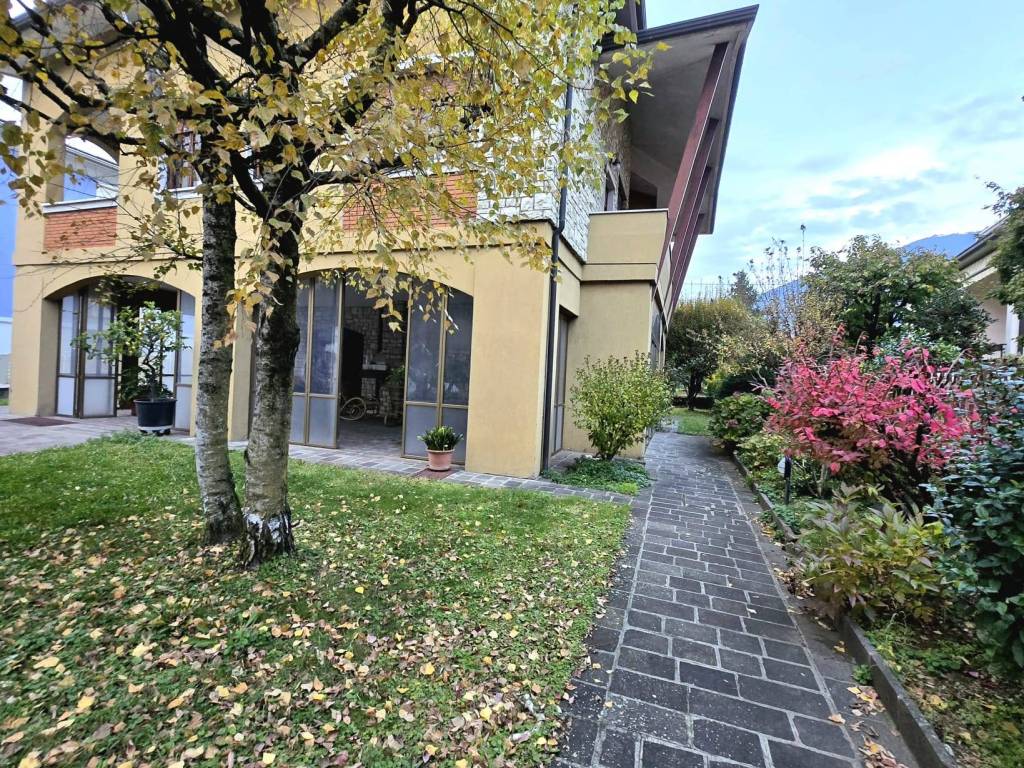 Villa a Sarezzo in Via E. Fermi - Foto 4