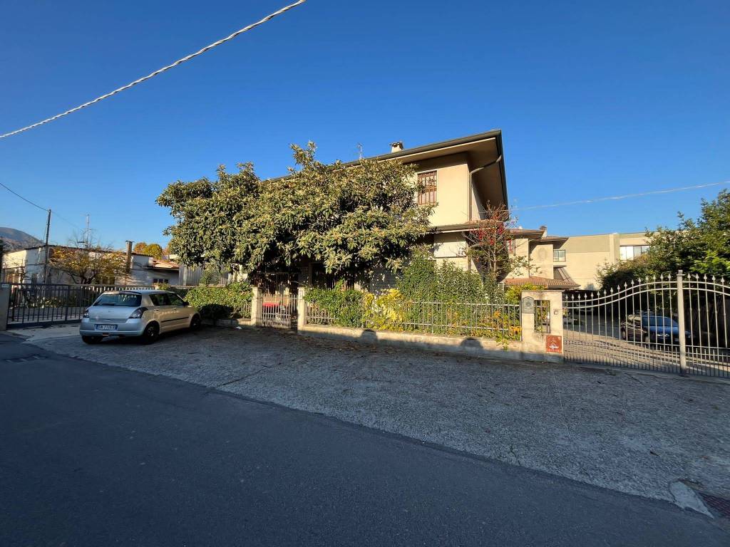Casa indipendente a Concesio in Via XX Settembre - Foto 2