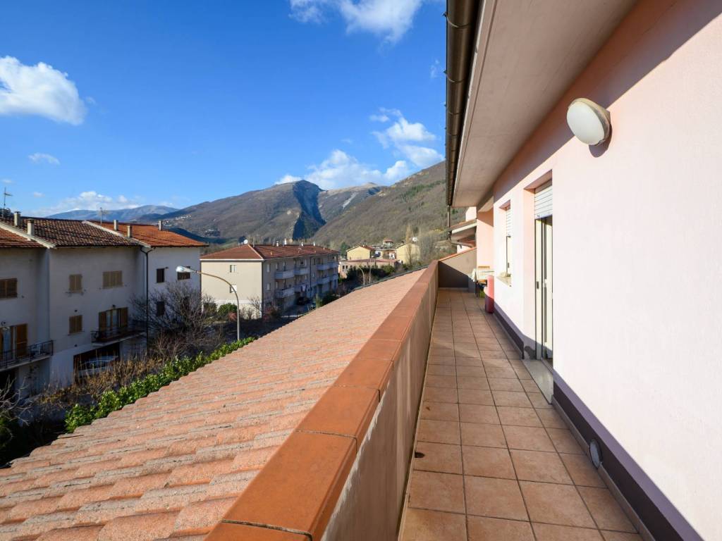 Appartamento a Cantiano in Via Baldeschi, 18 - Foto 2