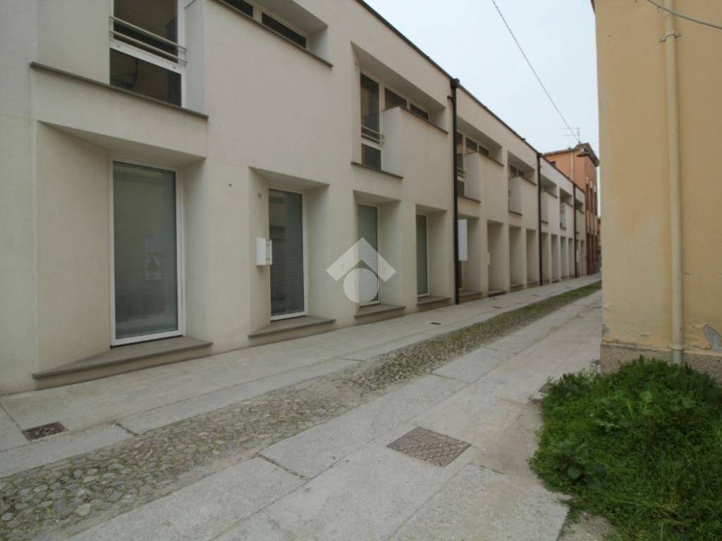 Casa indipendente a Parma in Via Emilia Est, 45 - Foto 3