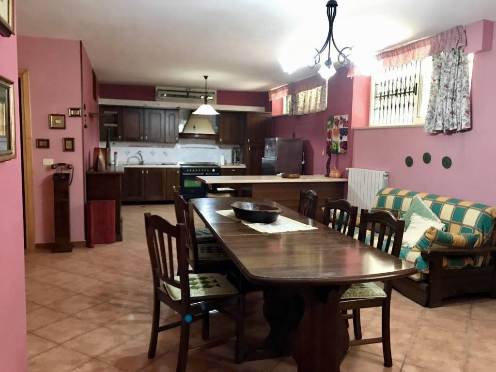 Appartamento a Caserta in Via Maria Gaetana Agnesi - Foto 2