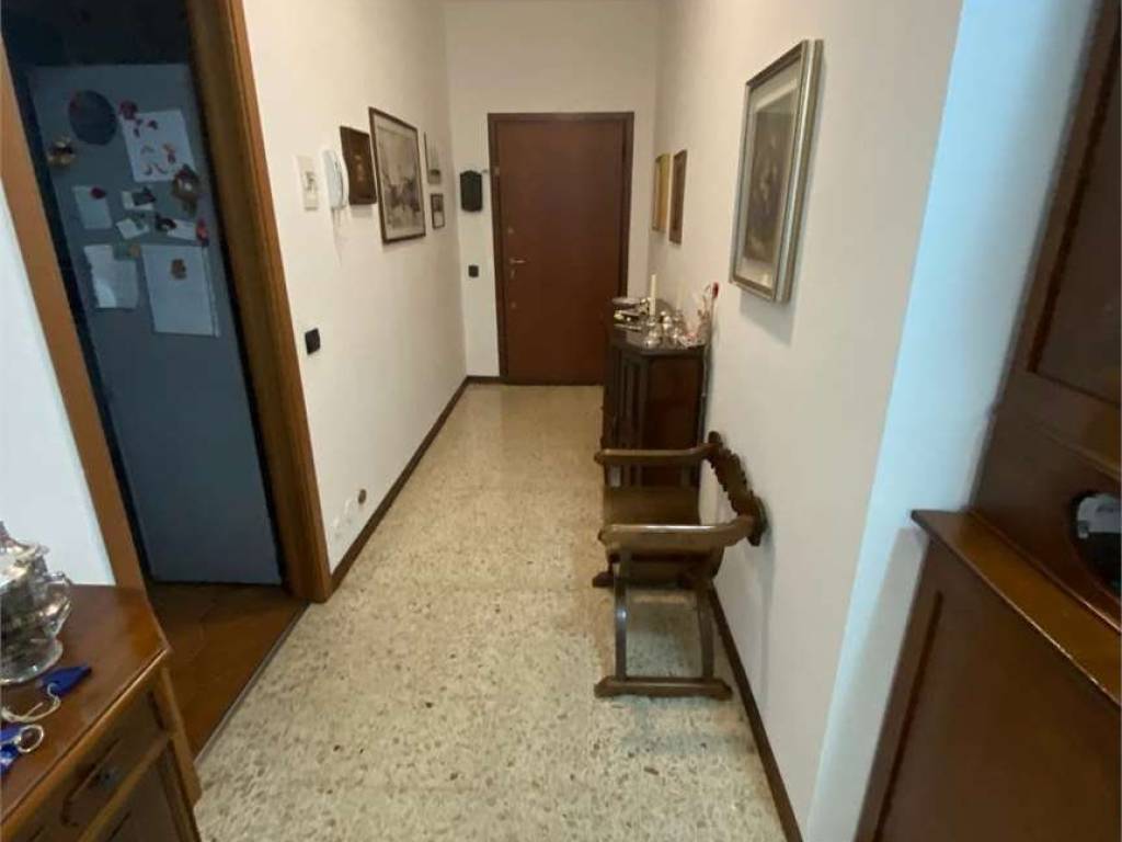 Appartamento a Sesto calende in Via Dell'Olmo, 9/11 - Foto 5