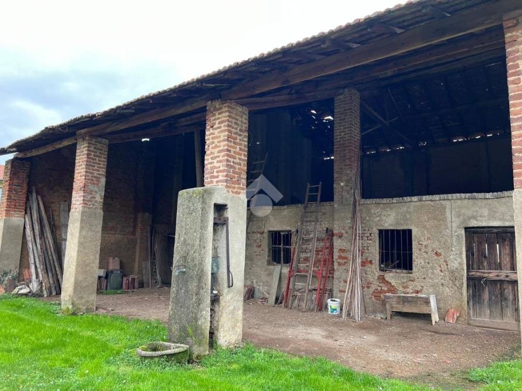 Rustico / casale a Corbetta in Via Antonio Fogazzaro, 104 - Foto 4