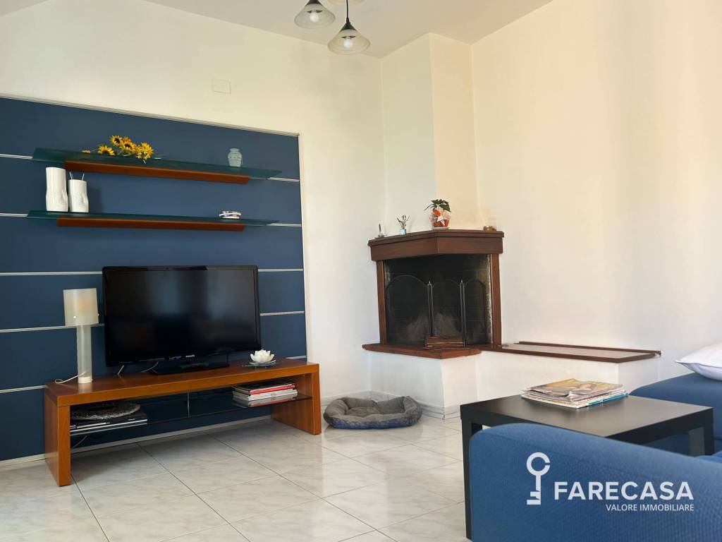 Attico / mansarda a Teramo in Via Antonio Ciaccio, 15 - Foto 4