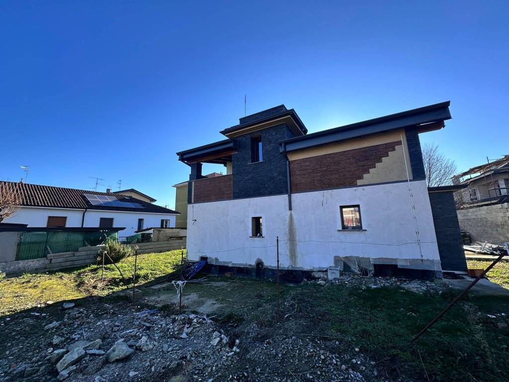 Villa a Vedano olona in Via 1 Maggio - Foto 3