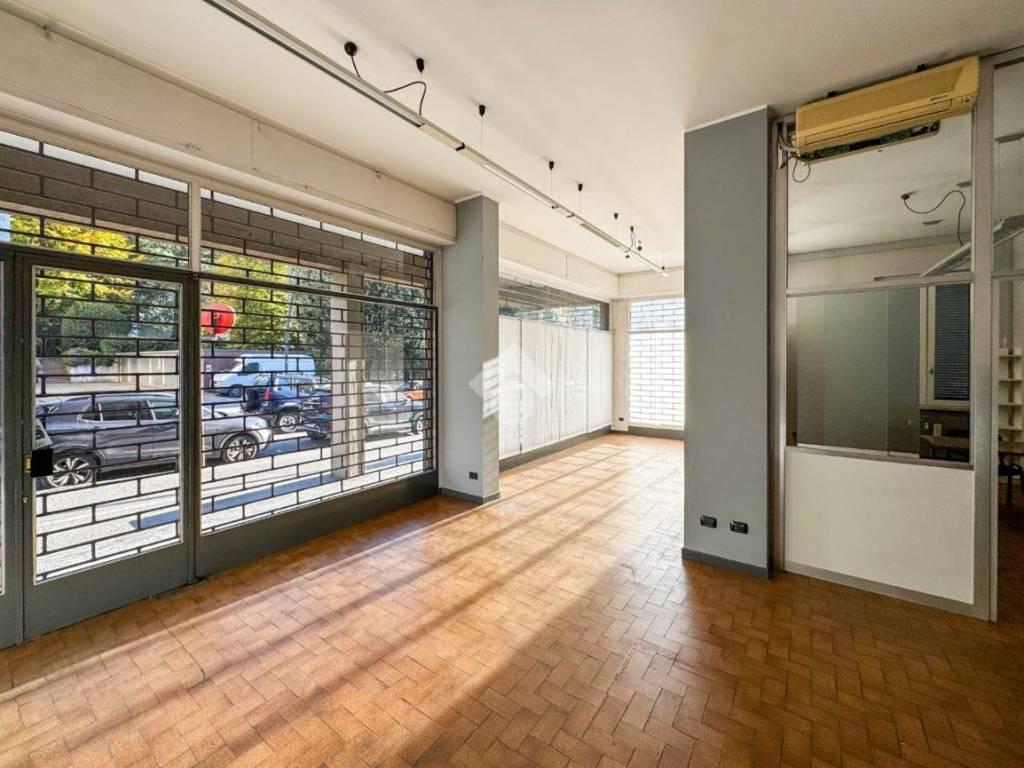 Immobile a Lecco in Via Adamello, 19 - Foto 2