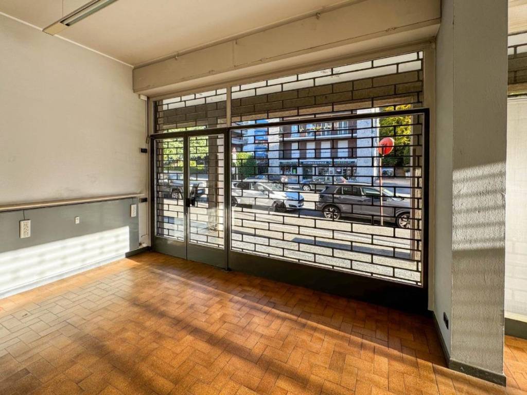 Immobile a Lecco in Via Adamello, 19 - Foto 3