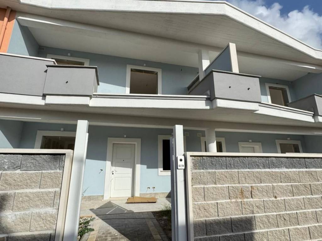 Villa a Nettuno in Via delle Begonie - Foto 2