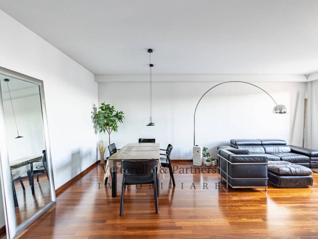 Appartamento a Venezia in Via Leonida Bissolati, 6 - Foto 2