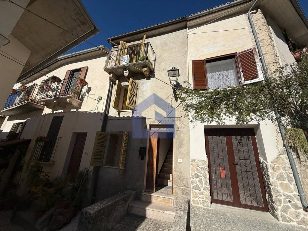 Casa indipendente a Caramanico terme in Via San Leonardo - Foto 2