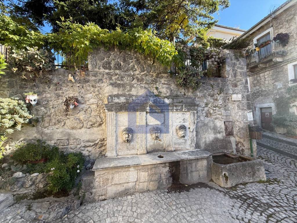 Casa indipendente a Caramanico terme in Via San Leonardo - Foto 3
