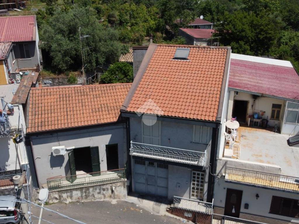 Casa indipendente a Giarre in Via della Regione, 135 - Foto 2