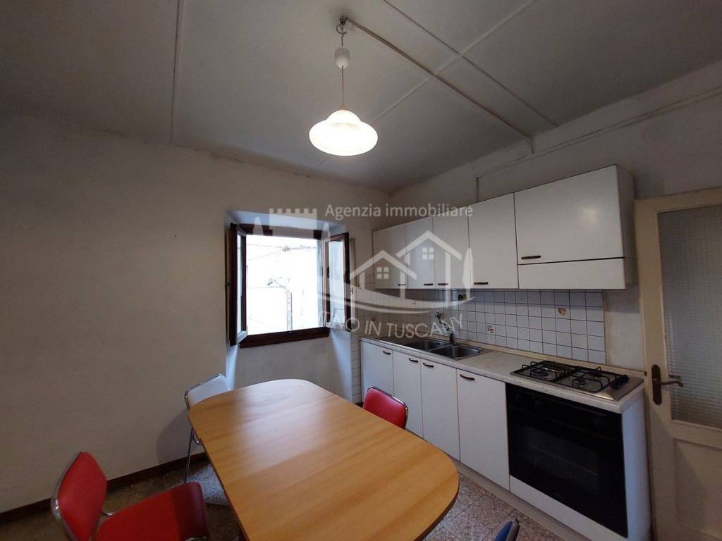 Appartamento a Pratovecchio e stia in PIAZZA - Foto 3