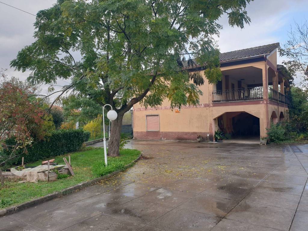 Villa a Ceccano in Via Cardegna - Foto 3
